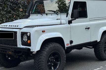 Land Rover Defender 191.000 km 24.900 &euro; Jork 21635
