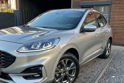 Ford Kuga 51.292 km 22.490 &euro; Hamburg 22041