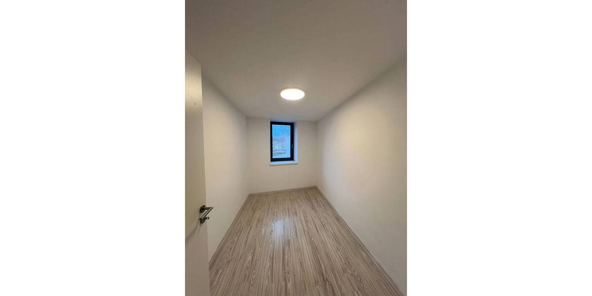Etagenwohnung Wedel - 3 Zimmer, 100 m&sup2;, 1.150&euro; | Angebot:25669655