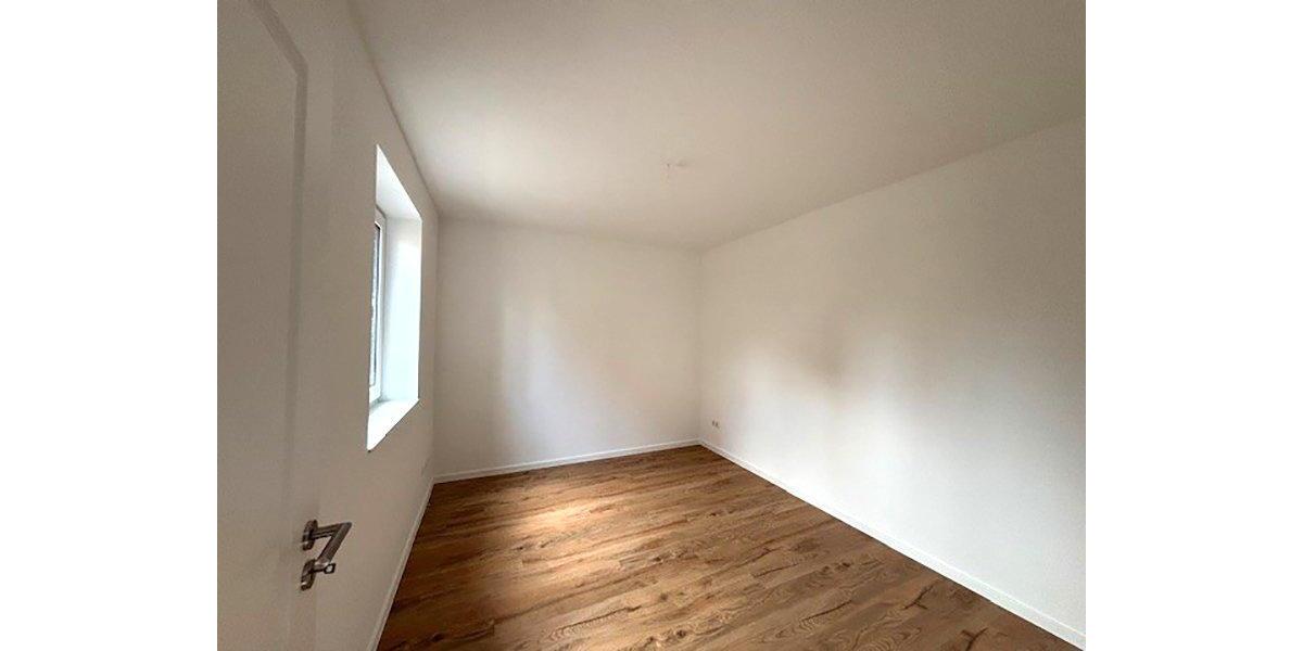 Reihenhaus Norderstedt Garstedt - 5 Zimmer, 129 m&sup2;, 2.300&euro; | Angebot:26347821