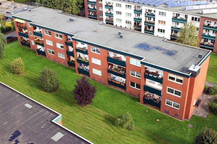 Sonnige 3,5-Zim.-Wohnung mit großer Loggia in Rellingen