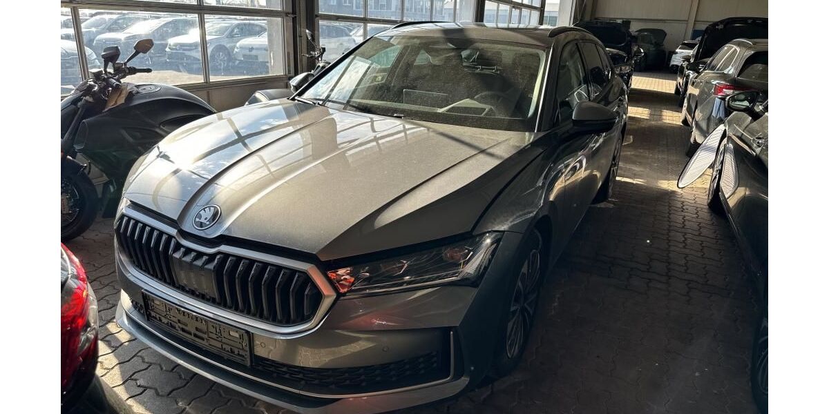 Skoda Superb 8.214 km 36.990 &euro; Ahrensburg 22926