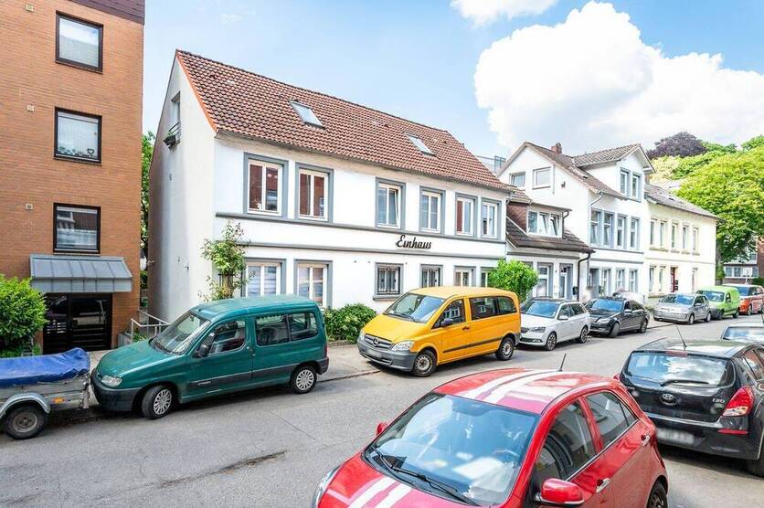 Charmantes, denkmalgeschütztes Mehrfamilienhaus mit unterschiedlichen Nutzungsoptionen