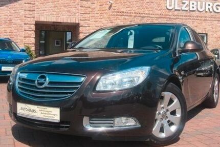 Opel Insignia 218.661 km 3.900 &euro; Henstedt Ulzburg(20 km nördlich von HH-direkt an der A7) 24558