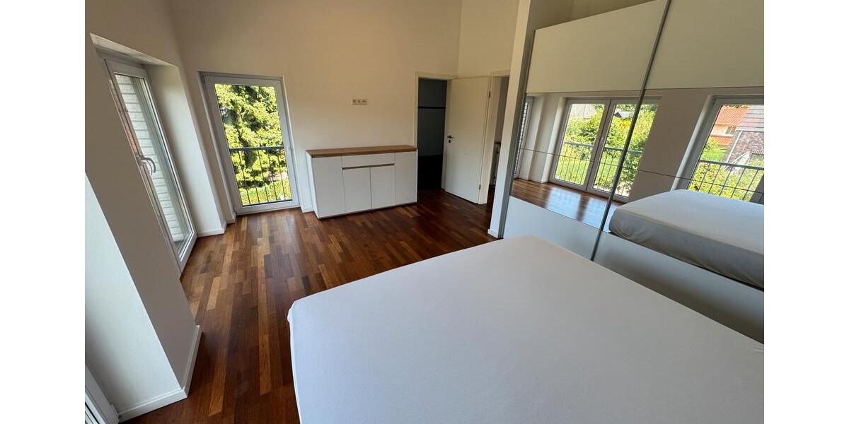 Maisonettenwohnung Hamburg Wandsbek - 5 Zimmer, 195 m&sup2;, 3.000&euro; | Angebot:25285587