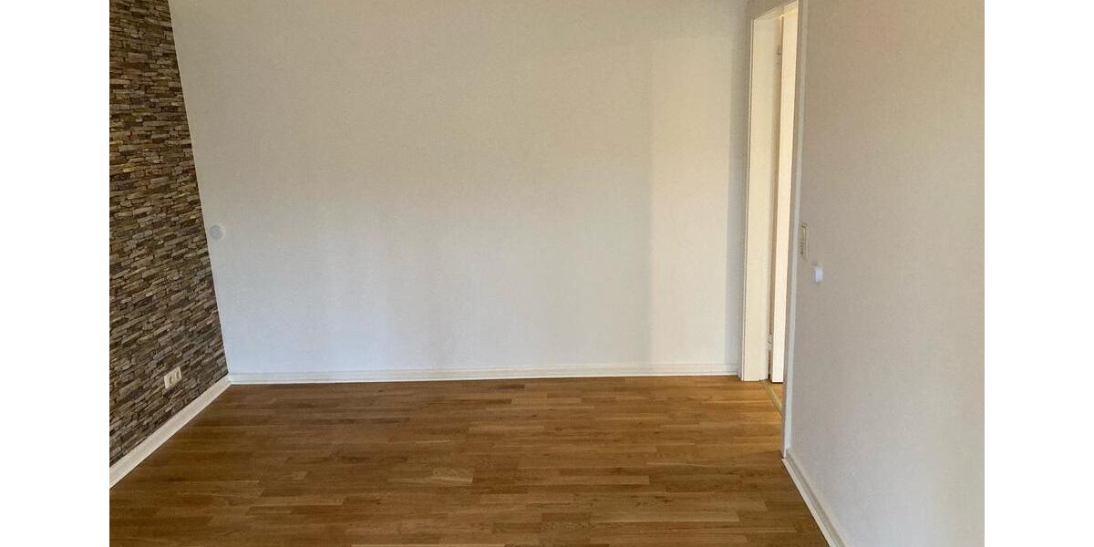 Hochparterre in Eilbek: Südterrasse, 3 Zimmer, Carport 3 zimmer