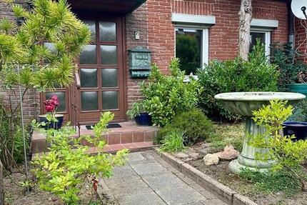 Haus Seevetal - 2 Zimmer, 95 m&sup2;, 1.400&euro; | Angebot:27610497