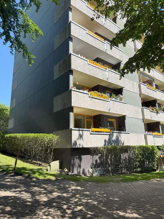 Großzügige 3-Zimmer Wohnung mit Blick in den Park + TG-Stellplatz 3 zimmer