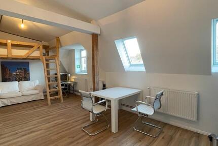 Wohnen auf Zeit: möbliertes Mini-Loft Studio zur Miete in Wedel 1 zimmer