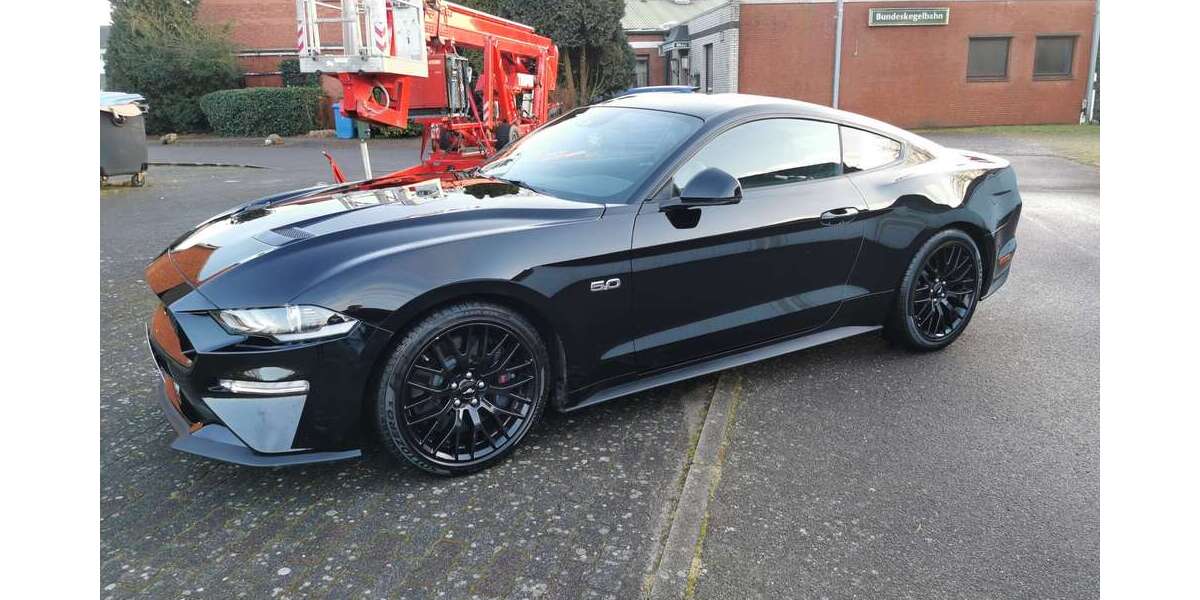 Ford Mustang 95.000 km 39.000 &euro; Norderstedt 22844