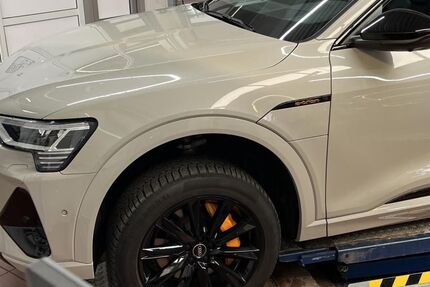 Audi e-tron 73.415 km 37.990 &euro; Hamburg 22047