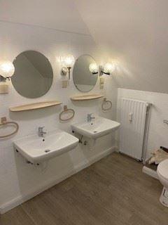 LAGE! LAGE! TOPLAGE in Quickborn. Charmante, lichtdurchflutete 4 Zimmerwohnung mit riesigem Süd-Balkon. 4 zimmer