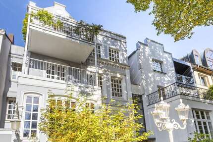 Haus zum Kaufen in Hamburg - Uhlenhorst 3.200.000 € 230 m² 11 zimmer