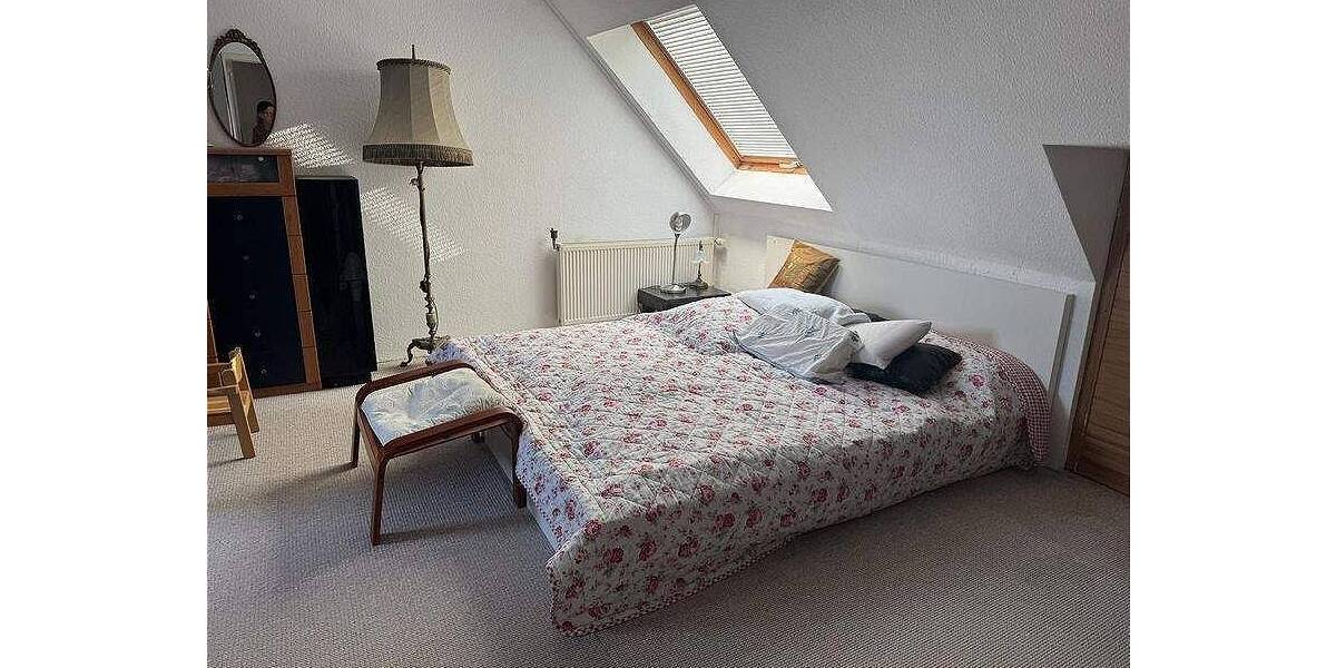 Reihenmittelhaus Hamburg Schnelsen - 6 Zimmer, 150 m&sup2;, 3.500&euro; | Angebot:25985928