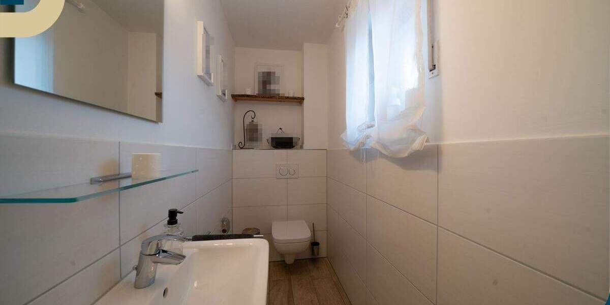 Doppelhaushälfte Pinneberg - 4 Zimmer, 170 m&sup2;, 2.200&euro; | Angebot:25050493