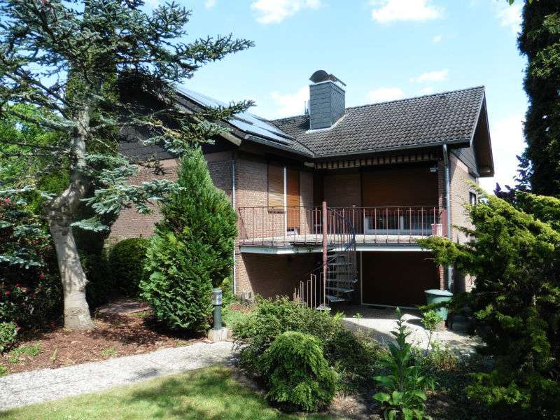 Haus zum Mieten in Buxtehude 1.580 € 187 m²