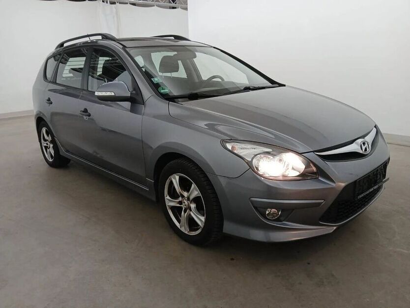 i30