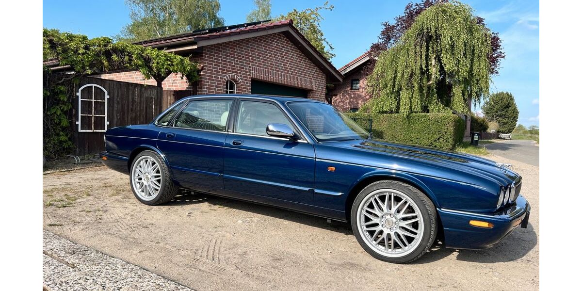 Jaguar XJ 74.602 km 15.999 &euro; Barsbüttel 22885