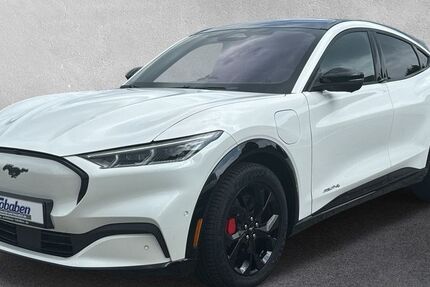 Ford Mustang Mach-E 14.500 km 38.890 € Hamburg 21073