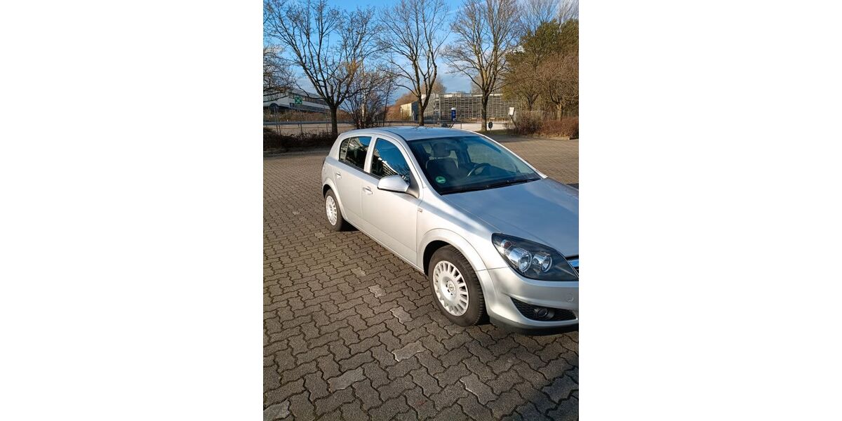 Opel Astra 100.000 km 4.500 &euro; Hamburg 22179