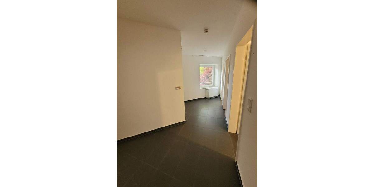 Frisch renovierte 2 Zimmer Balkonwohnung - ideal für SIE und IHN 2 zimmer