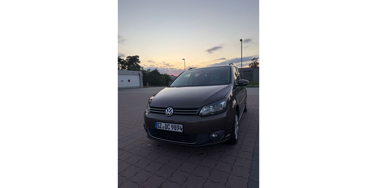 VW Touran 280.000 km 7.000 &euro; Geesthacht 21502