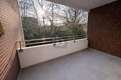 MÖBLIERT, MIT BALKONBLICK INS GRÜNE 3 zimmer