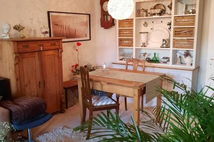 gemütliche vollmöblierte 2-Zi.Wohnung zimmer