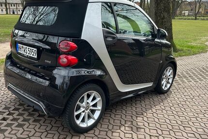 Smart ForTwo 124.500 km 5.600 &euro; Ahrensburg 22926