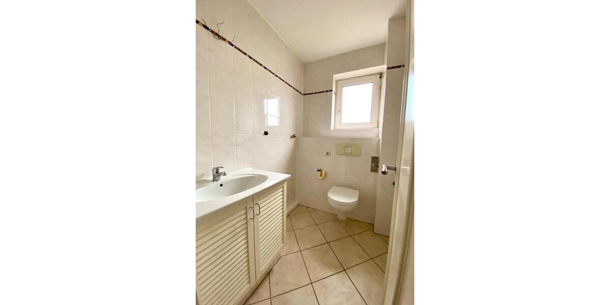 Etagenwohnung Quickborn - 3 Zimmer, 94 m&sup2;, 350.000&euro; | Angebot:27122934