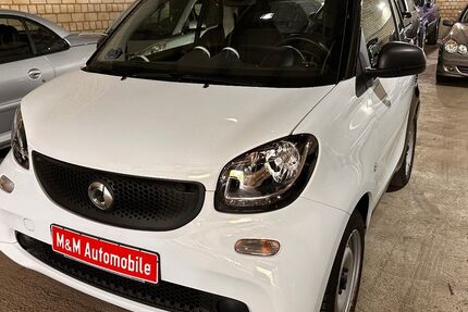Smart ForTwo 67.450 km 9.999 &euro; Hamburg 21079