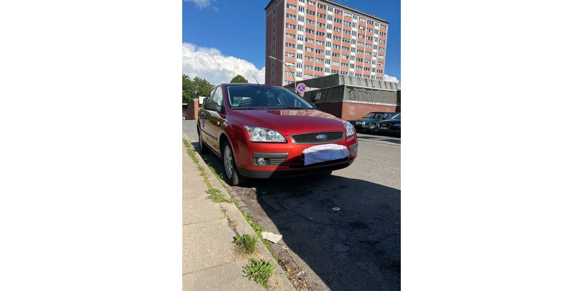 Ford Focus 87.294 km 2.350 &euro; Hamburg 22149