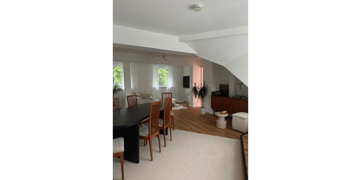 Dachgeschoßwohnung Buchholz in der Nordheide - 1 Zimmer, 67 m&sup2;, 1.200&euro; | Angebot:26251178
