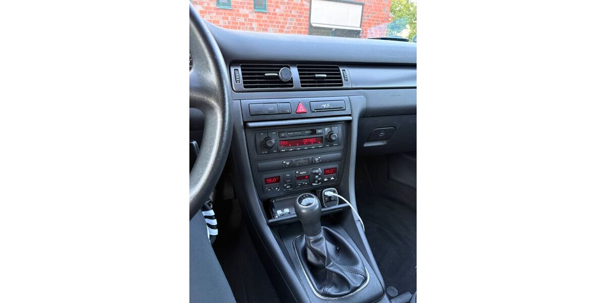 Audi A6 255.000 km 700 &euro; Hamburg 22297