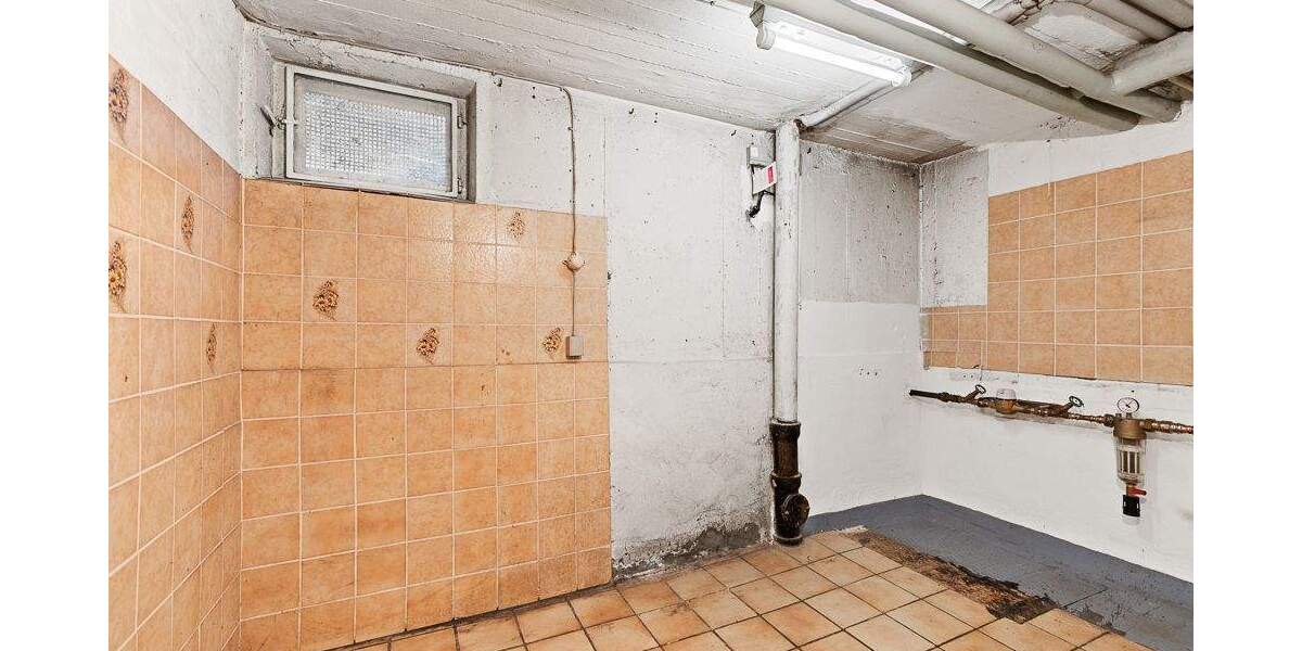 Charmanter Bungalow mit Teillkeller und Einzelgarage in Hamburg Niendorf 3 zimmer