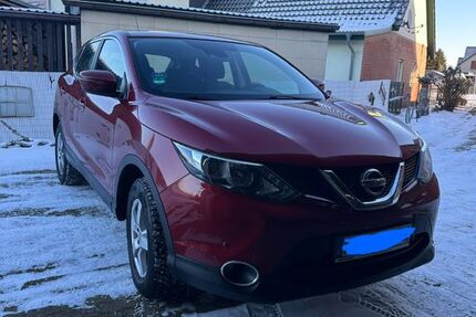 Nissan Qashqai 127.209 km 9.499 &euro; Hamburg 21035