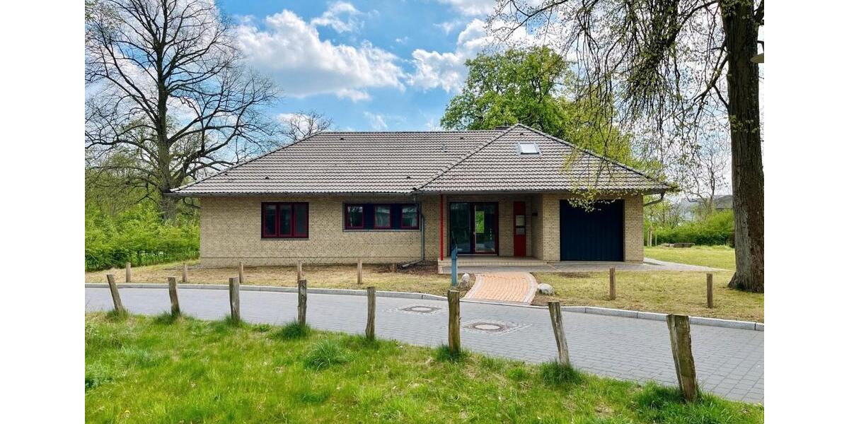 PROVISIONSFREI: Solider Bungalow oder MFH-Genehmigung im Erlenhof 4 zimmer