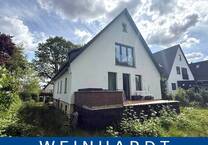 Nachhaltig modernisiert: Kernsaniertes Haus in HH-Fuhlsbüttel mit finalen Restarbeiten