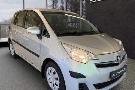 Toyota Verso-S 33.730 km 11.980 &euro; Hamburg 20537