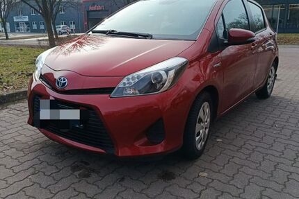 Toyota Yaris 122.300 km 8.950 &euro; Halstenbek 25469
