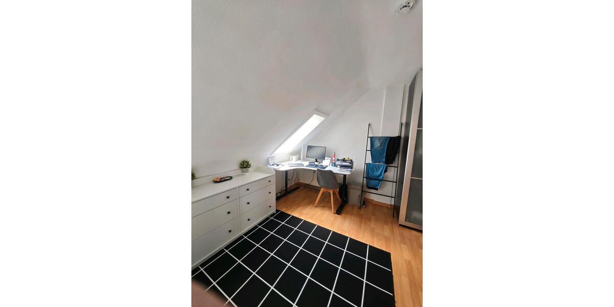 Dachgeschoßwohnung Stapelfeld - 3 Zimmer, 71 m&sup2;, 299.000&euro; | Angebot:24868233