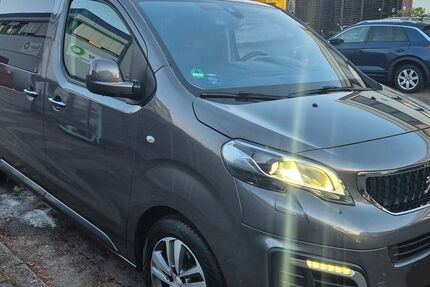 Peugeot Traveller 91.000 km 26.999 &euro; Hamburg 22415