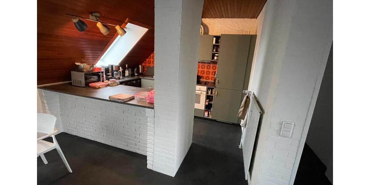 Dachgeschoßwohnung Hamburg Barmbek-Süd - 5 Zimmer, 91 m&sup2;, 2.100&euro; | Angebot:25854851