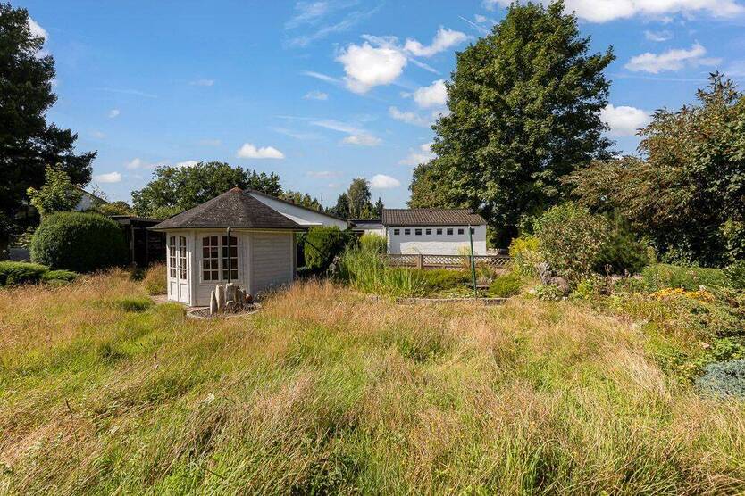 Sonniges Grundstück mit großem Potenzial in familienfreundlicher Lage - Nähe Hamburg