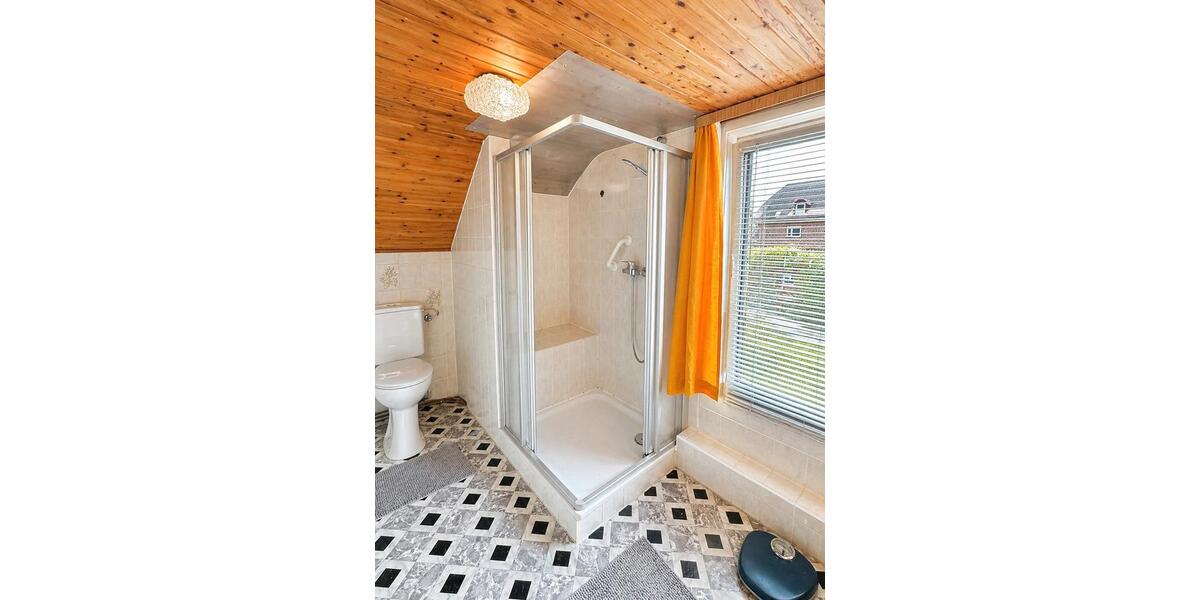Etagenwohnung Hamburg Harburg - 3.5 Zimmer, 121 m&sup2;, 1.990&euro; | Angebot:26381293