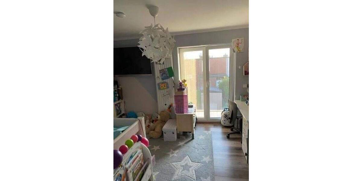 Charmantes Reihenhaus mit 3 Zimmern in Hamburg-Niendorf 3 zimmer