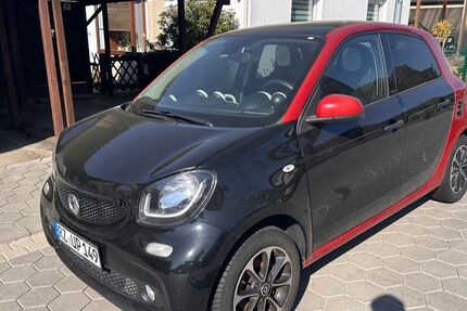 Smart ForFour 130.824 km 5.700 &euro; Hamburg 21037