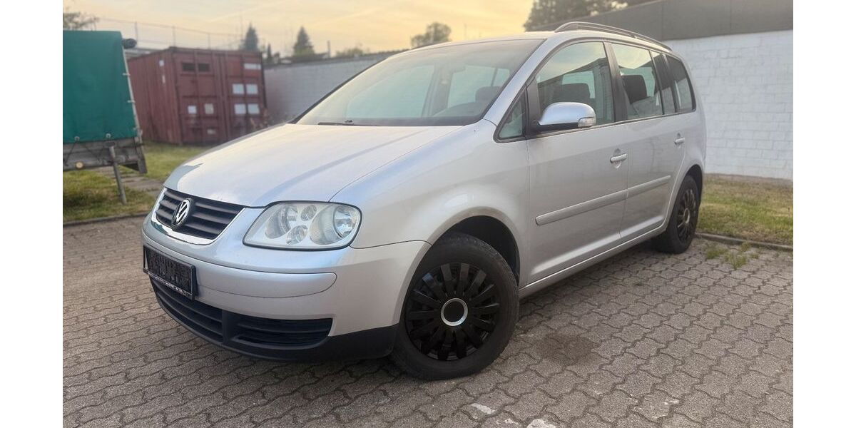 VW Touran 239.000 km 2.850 &euro; Hamburg 22145