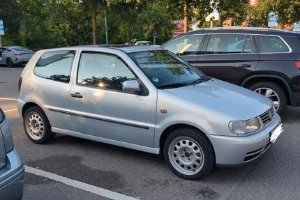 VW Polo 119.000 km 3.330 &euro; Hamburg 21147