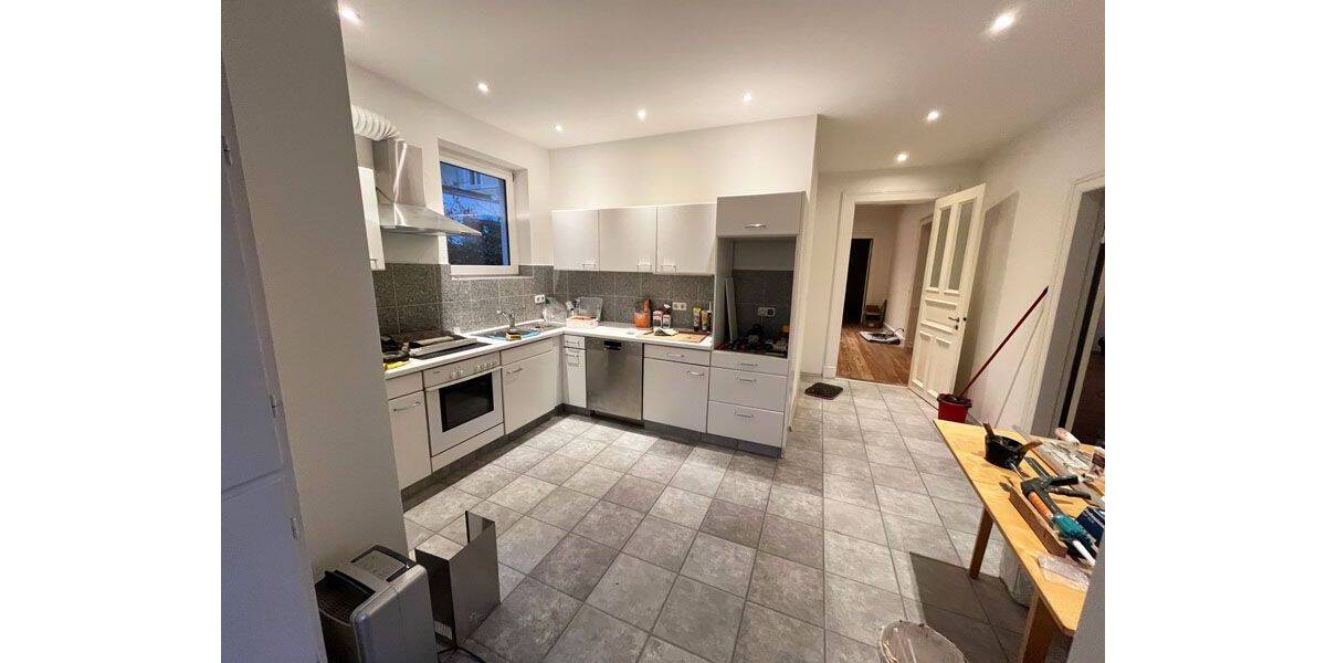 Etagenwohnung Reinbek - 4 Zimmer, 140 m&sup2;, 1.800&euro; | Angebot:26904183